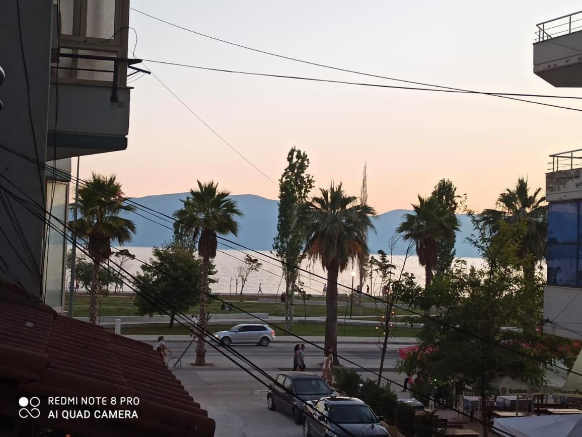Vivi La Tua Vacanza Con L'Appartamento 1 Di Ervin! Enjoy Your Holiday With Ervin'S Apartment 1! Wlora Zewnętrze zdjęcie