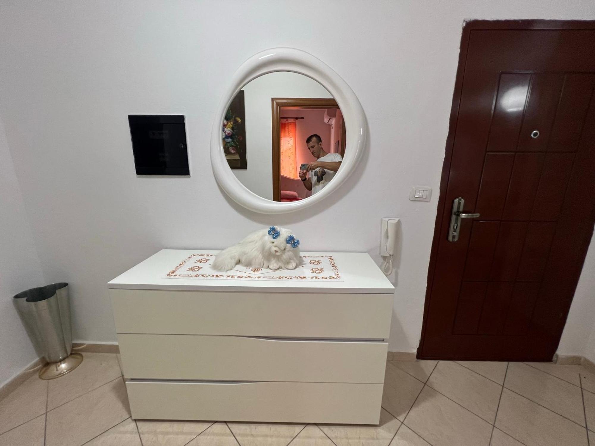 Vivi La Tua Vacanza Con L'Appartamento 1 Di Ervin! Enjoy Your Holiday With Ervin'S Apartment 1! Wlora Zewnętrze zdjęcie